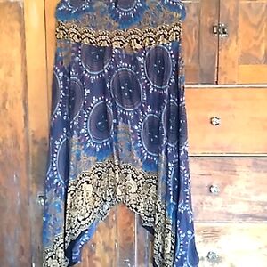 EUC Boho rayon skirt with kerchief hem
